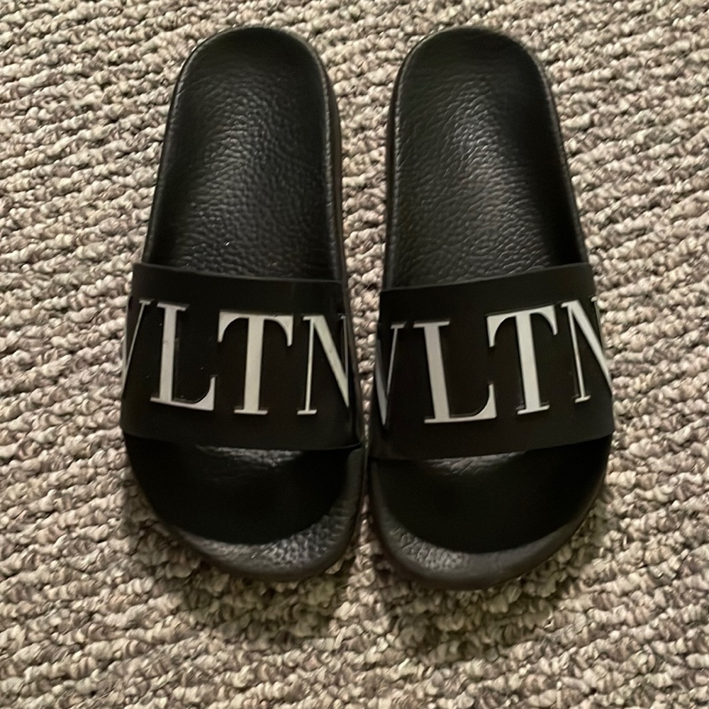 Valentino Womens Pool Slides